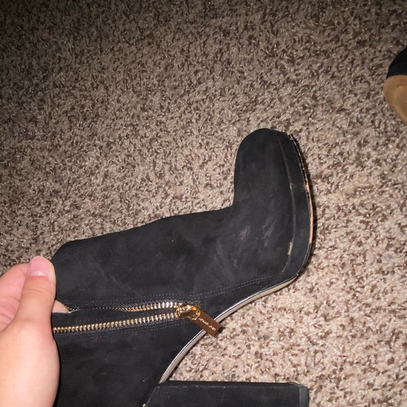 Michael Kors Heels - Picture 5 of 6